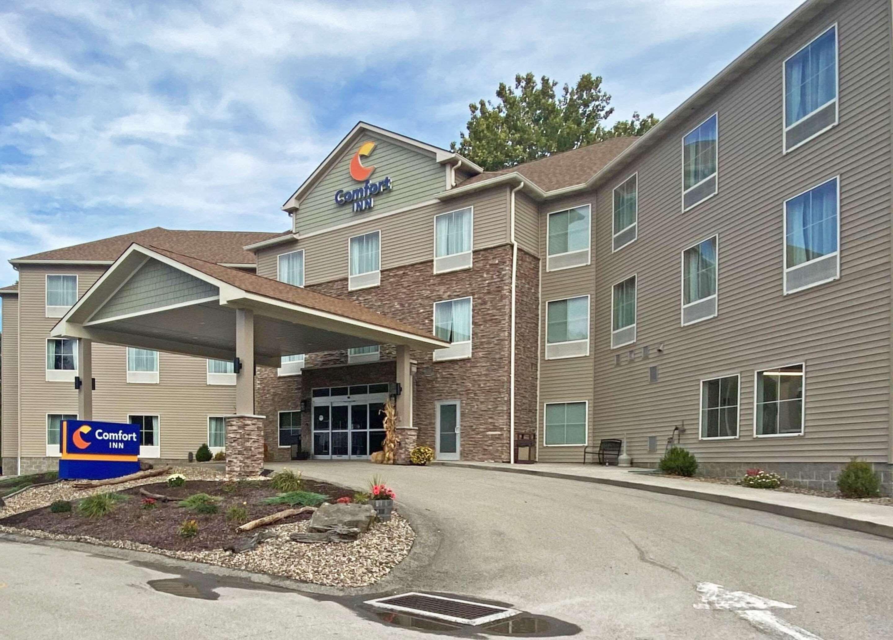 Comfort Inn Connellsville Exterior photo